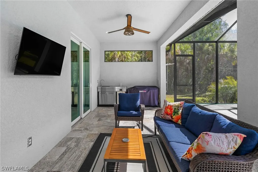 280 39th Avenue NE Naples FL 34120