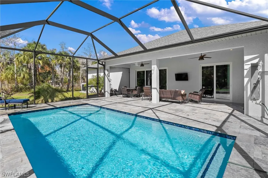 280 39th Avenue NE Naples FL 34120