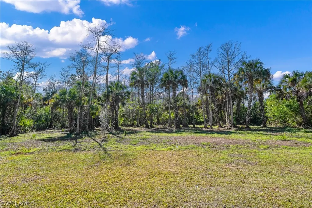 280 39th Avenue NE Naples FL 34120