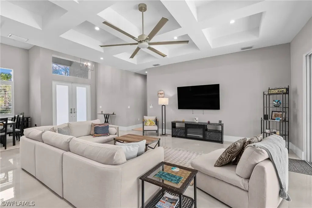 280 39th Avenue NE Naples FL 34120