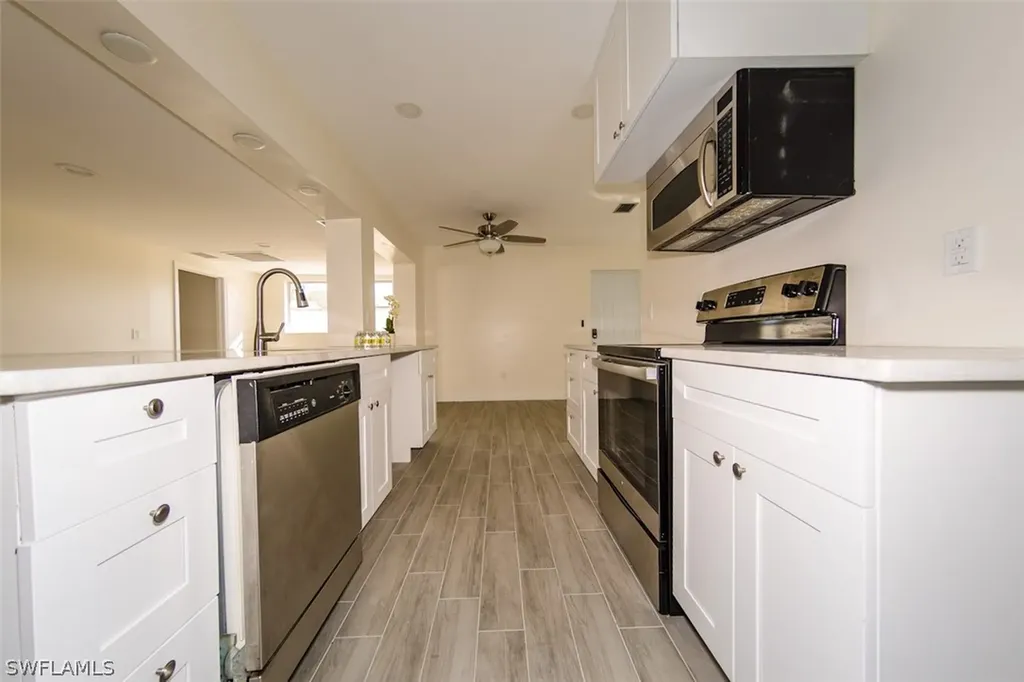 4330 Deleon Street Fort Myers FL 33901