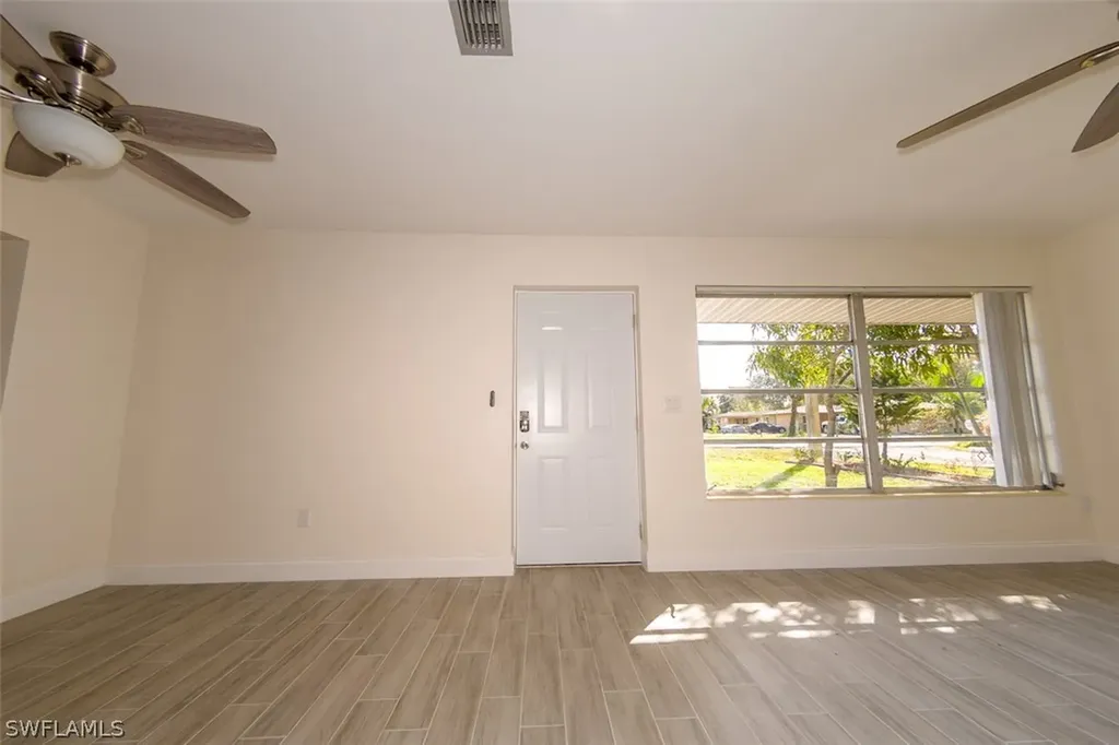 4330 Deleon Street Fort Myers FL 33901