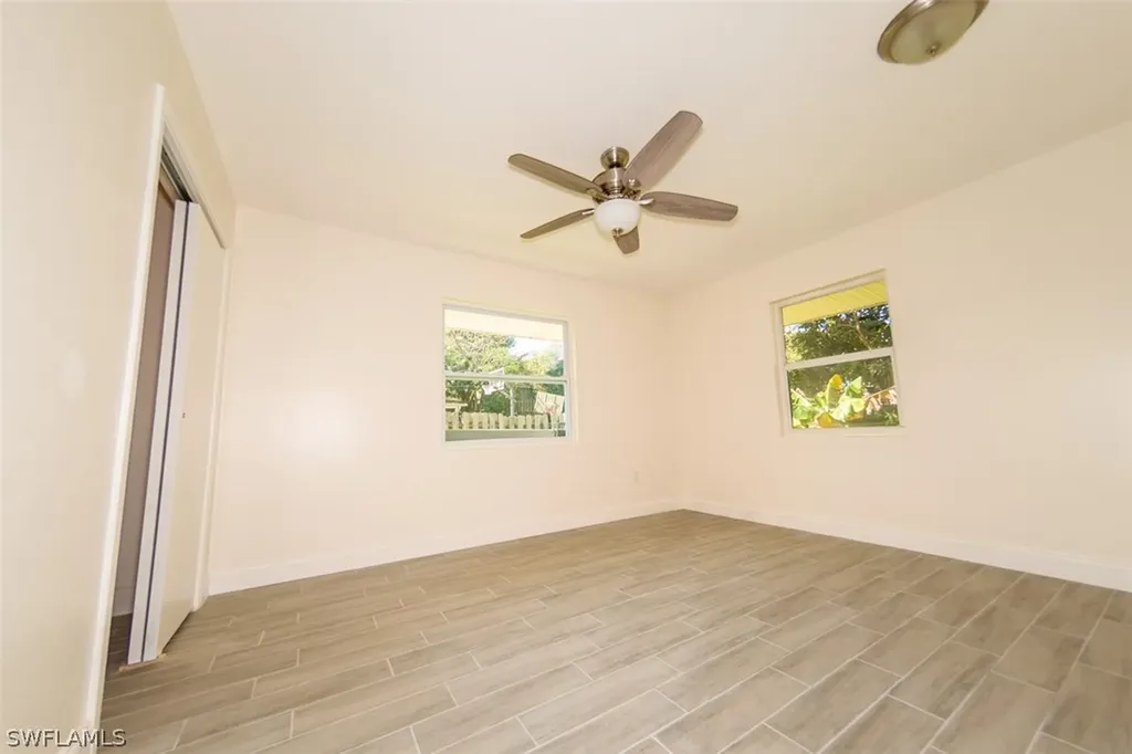 4330 Deleon Street Fort Myers FL 33901