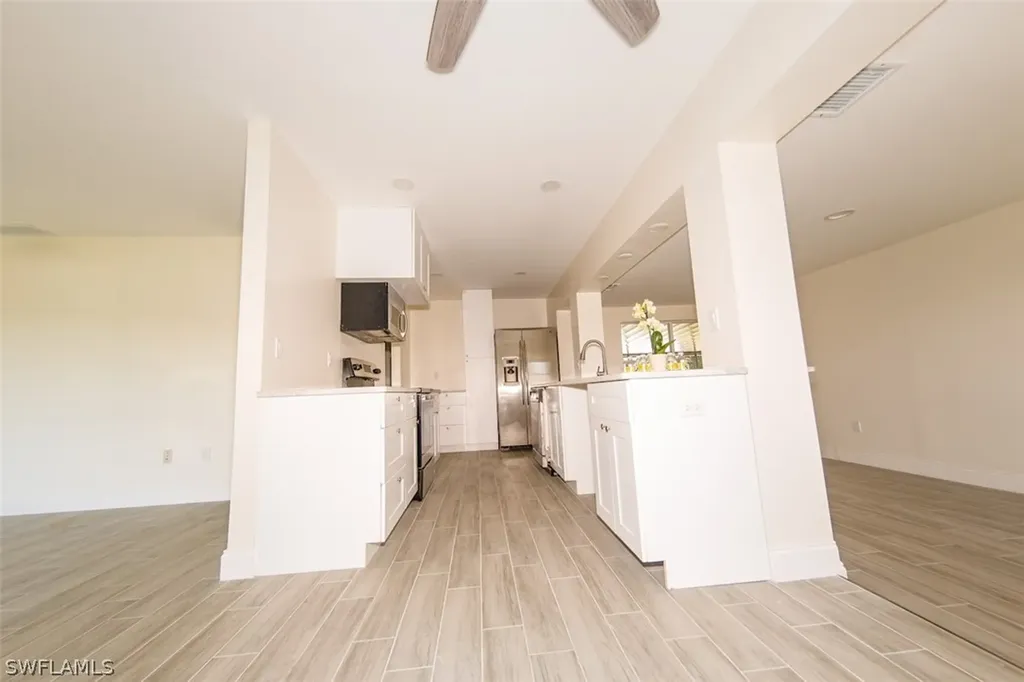 4330 Deleon Street Fort Myers FL 33901