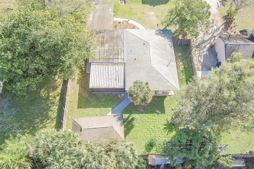 4330 Deleon Street Fort Myers FL 33901