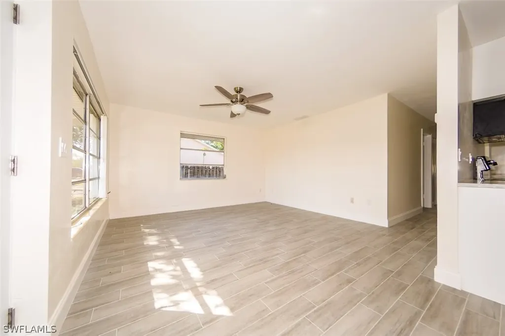 4330 Deleon Street Fort Myers FL 33901