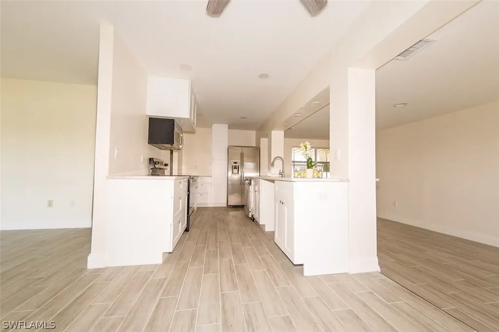 4330 Deleon Street Fort Myers FL 33901