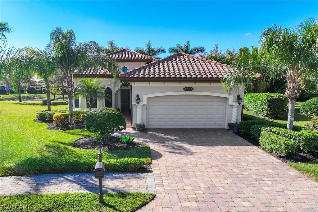6502 Roma Way Naples FL 34113