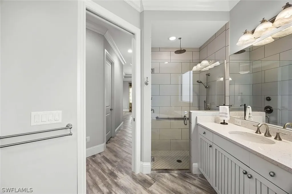 6502 Roma Way Naples FL 34113