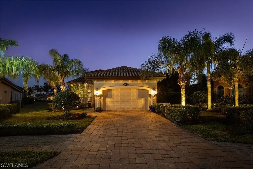 6502 Roma Way Naples FL 34113