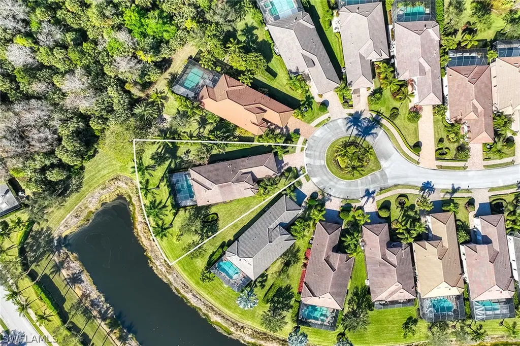 6502 Roma Way Naples FL 34113