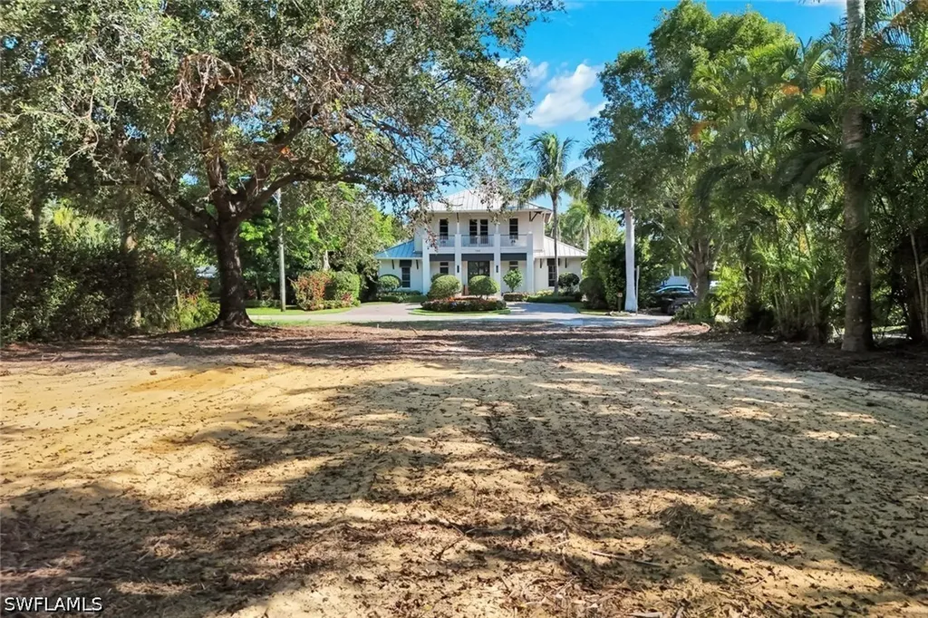 760 1st Avenue N Naples FL 34102