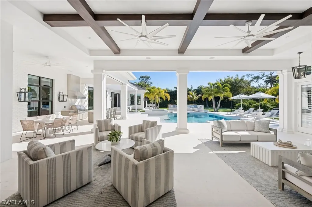 186 North Street Naples FL 34108