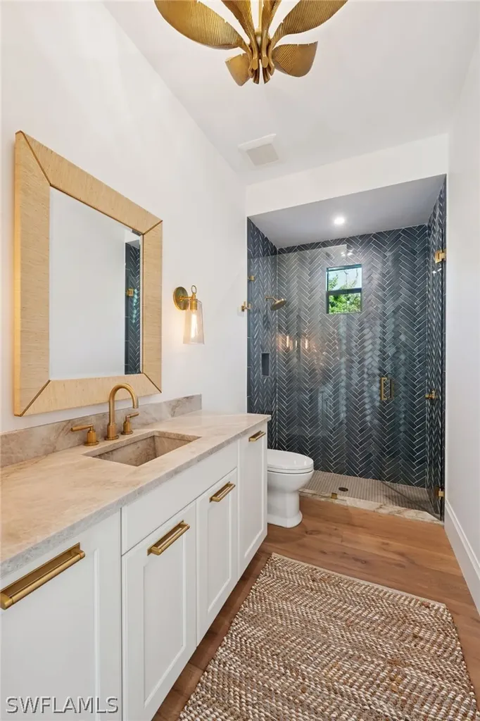 186 North Street Naples FL 34108