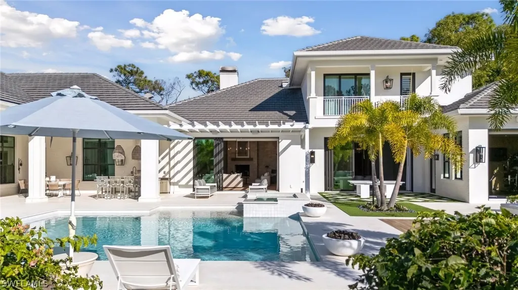 186 North Street Naples FL 34108