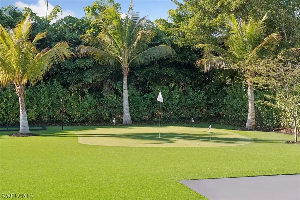186 North Street Naples FL 34108