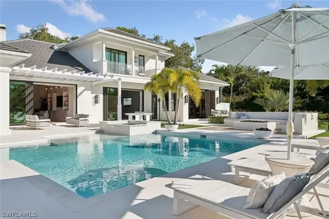 186 North Street Naples FL 34108