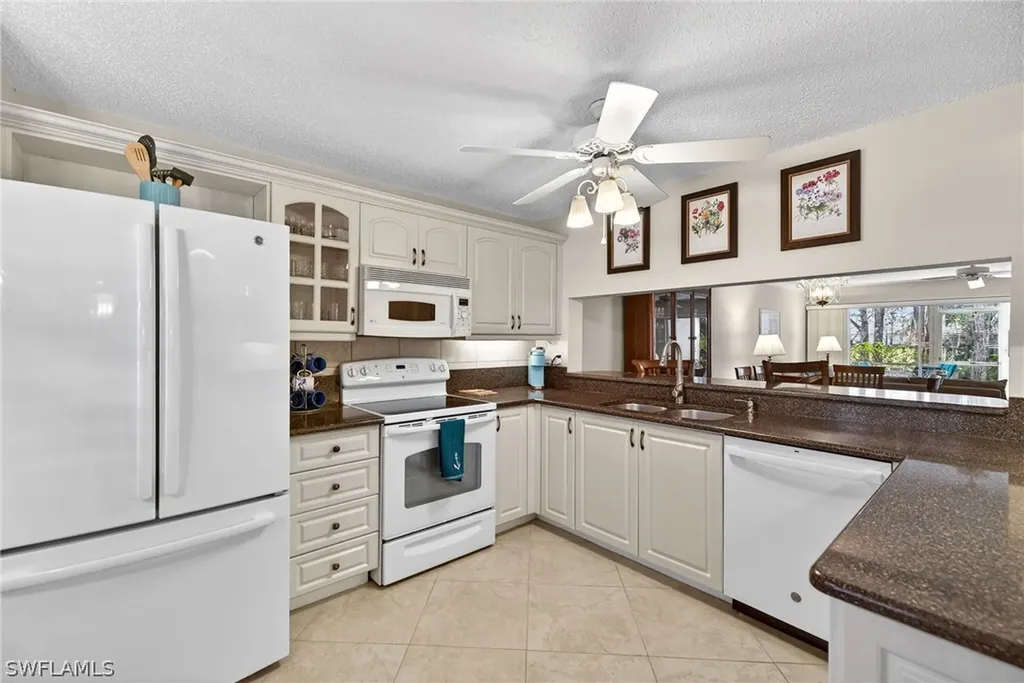 6700 Dennis Circle Naples FL 34104