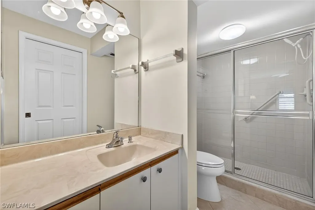 6700 Dennis Circle Naples FL 34104