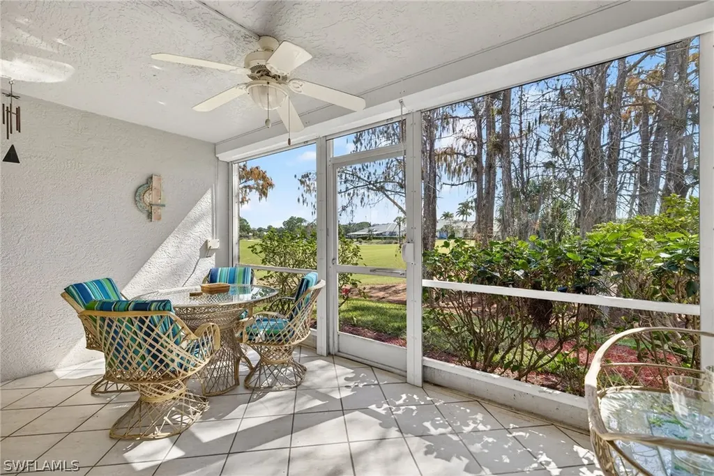 6700 Dennis Circle Naples FL 34104