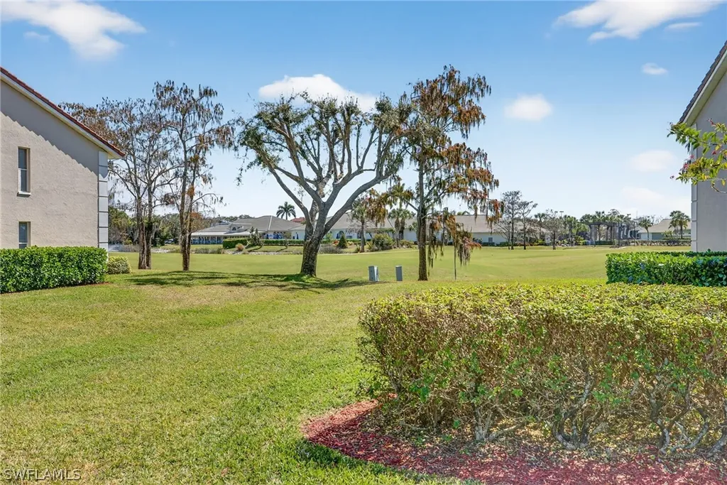 6700 Dennis Circle Naples FL 34104