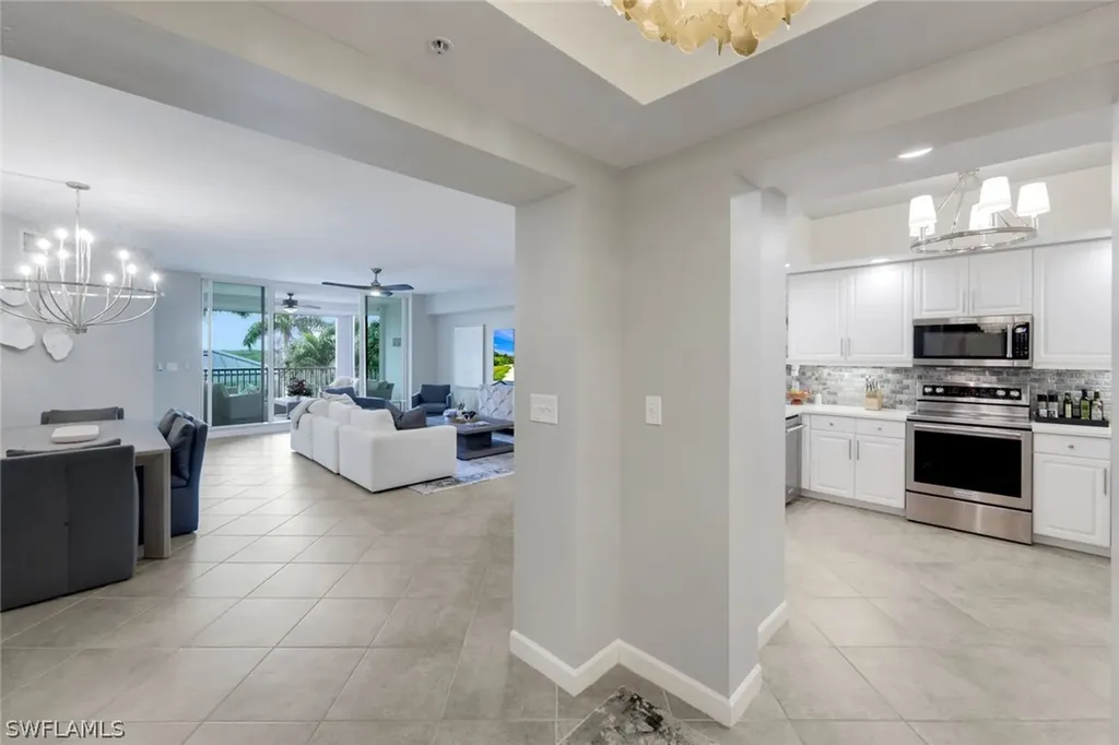 325 Dunes Boulevard Naples FL 34110
