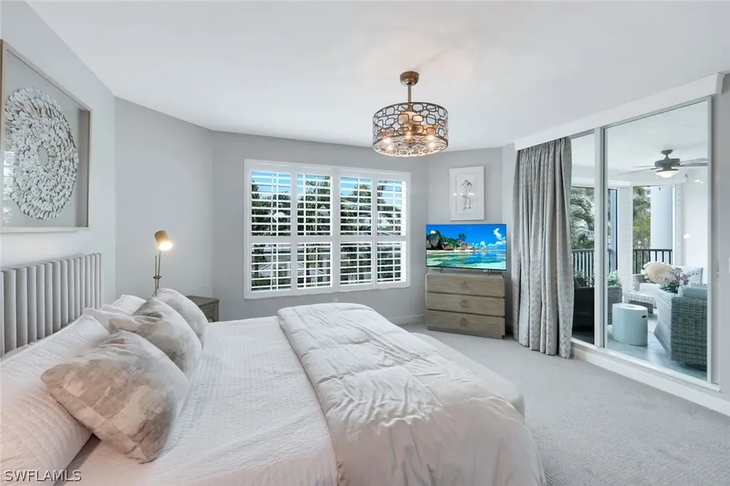 325 Dunes Boulevard Naples FL 34110