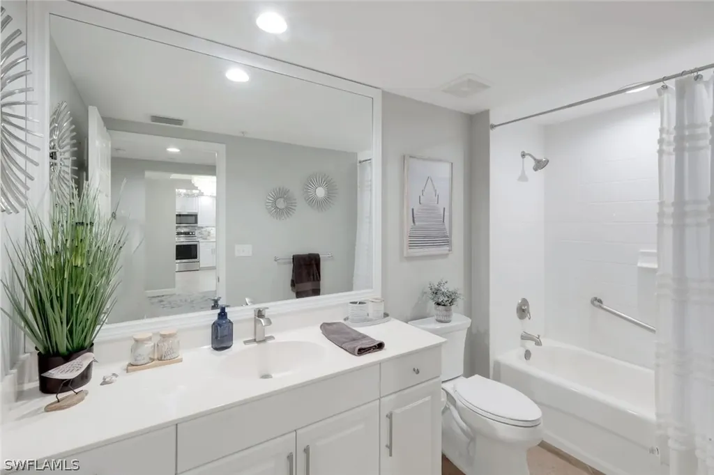 325 Dunes Boulevard Naples FL 34110
