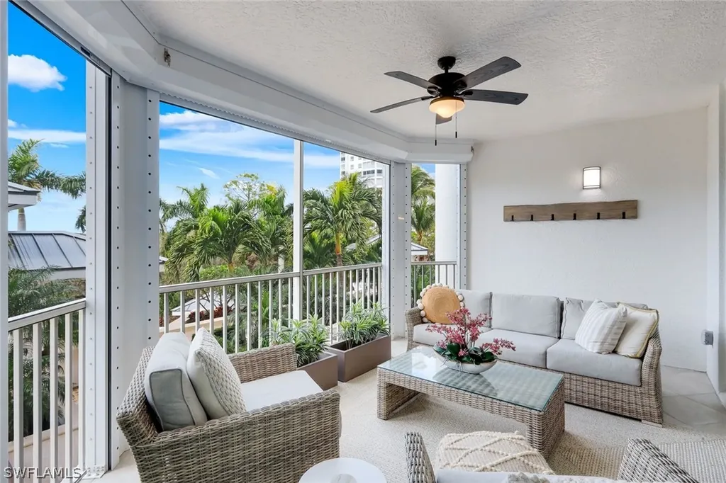 325 Dunes Boulevard Naples FL 34110