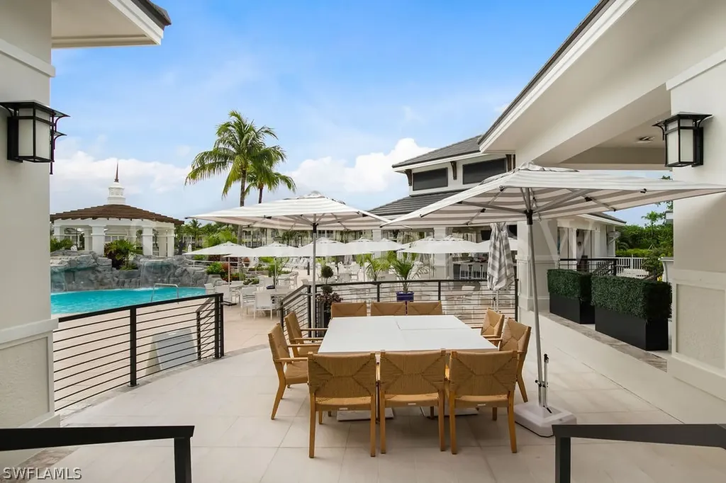 325 Dunes Boulevard Naples FL 34110