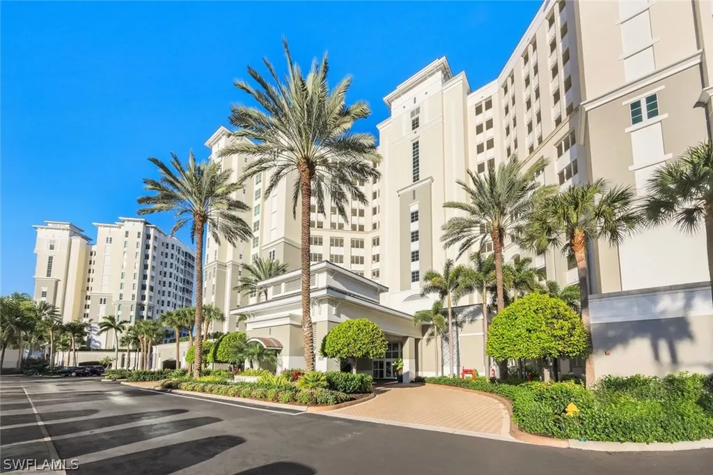 325 Dunes Boulevard Naples FL 34110