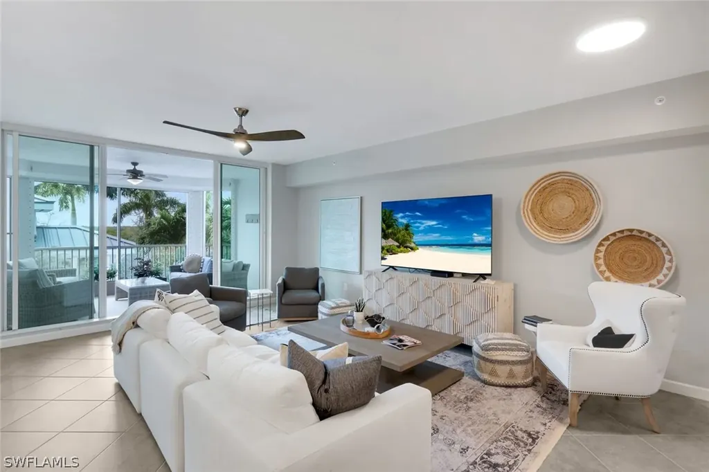 325 Dunes Boulevard Naples FL 34110