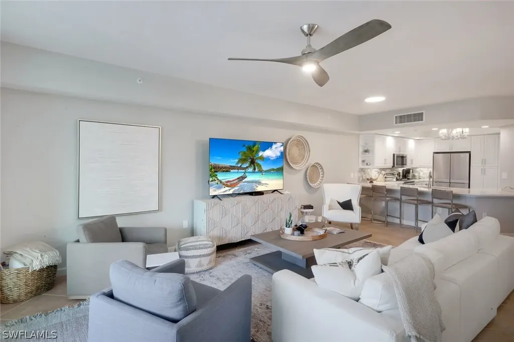 325 Dunes Boulevard Naples FL 34110