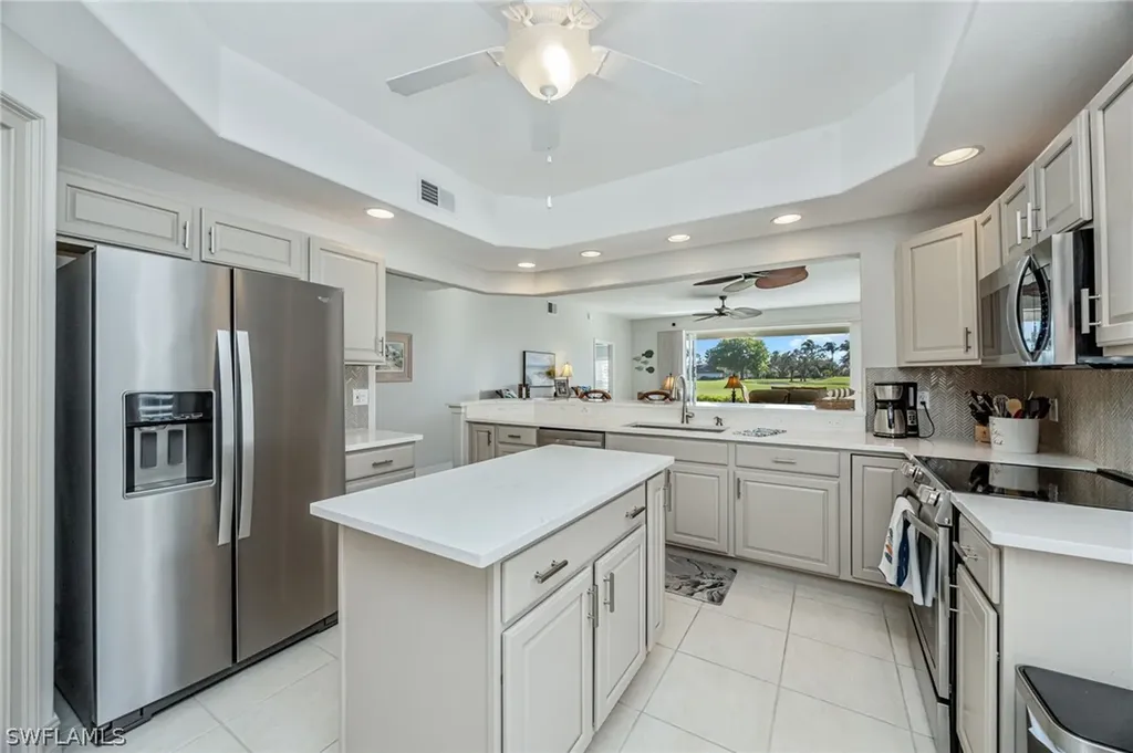8169 Saratoga Drive Naples FL 34113