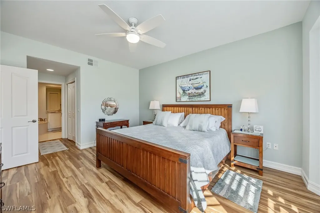 8169 Saratoga Drive Naples FL 34113
