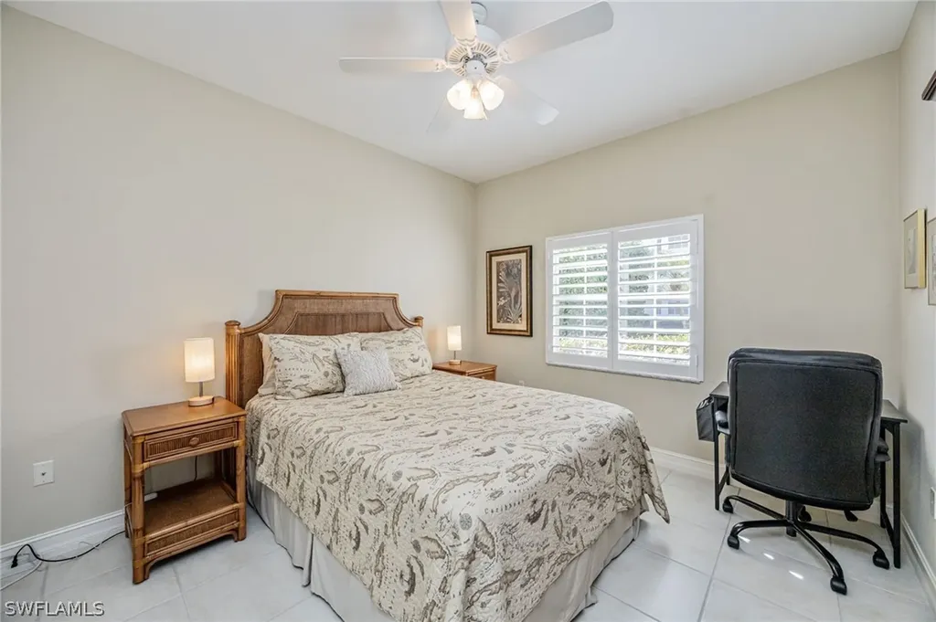 8169 Saratoga Drive Naples FL 34113