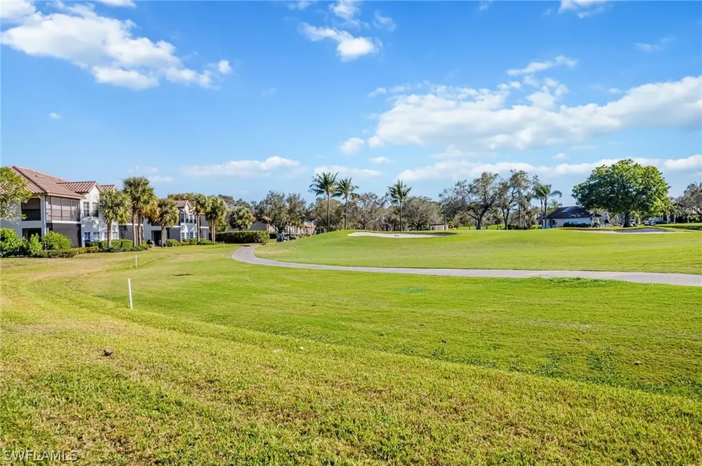 8169 Saratoga Drive Naples FL 34113