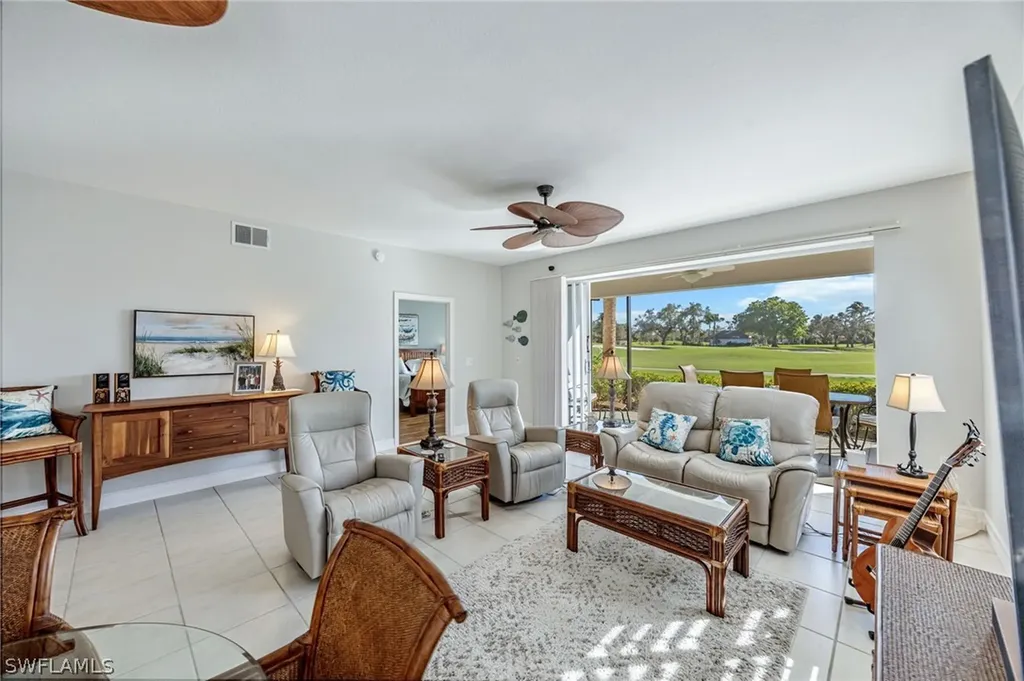 8169 Saratoga Drive Naples FL 34113