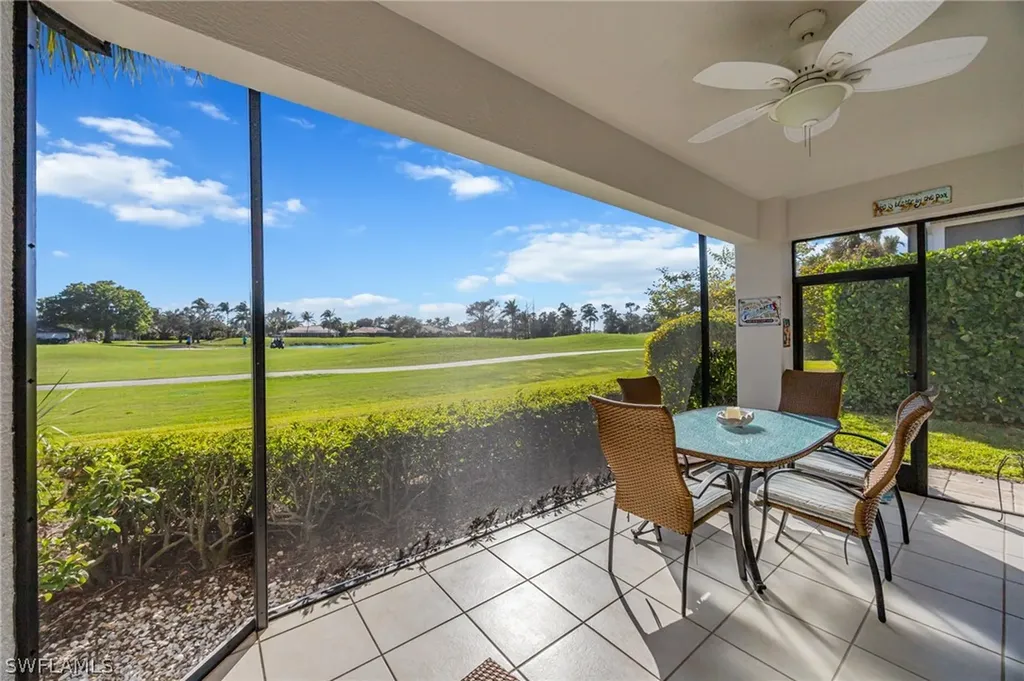 8169 Saratoga Drive Naples FL 34113