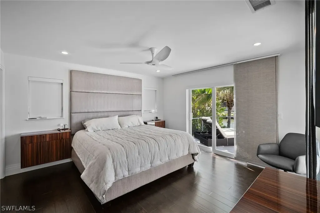 266 Egret Avenue Naples FL 34108