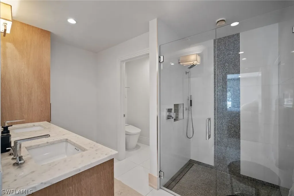 266 Egret Avenue Naples FL 34108