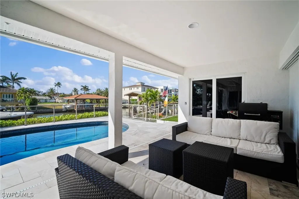 266 Egret Avenue Naples FL 34108