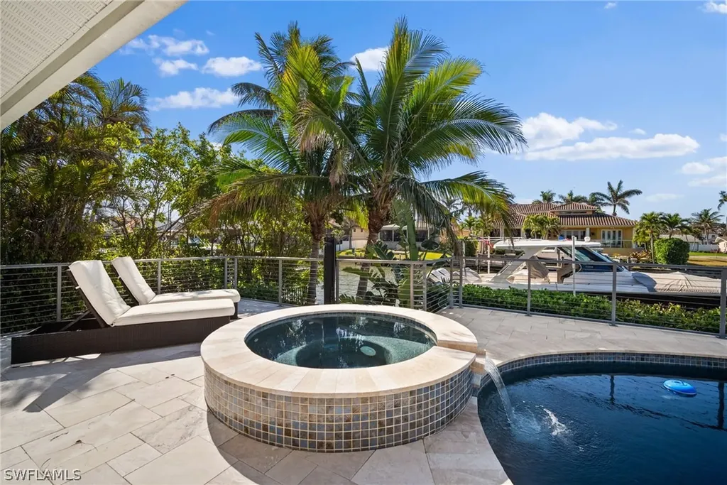 266 Egret Avenue Naples FL 34108