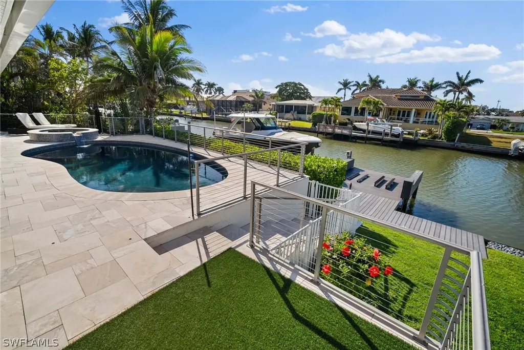 266 Egret Avenue Naples FL 34108