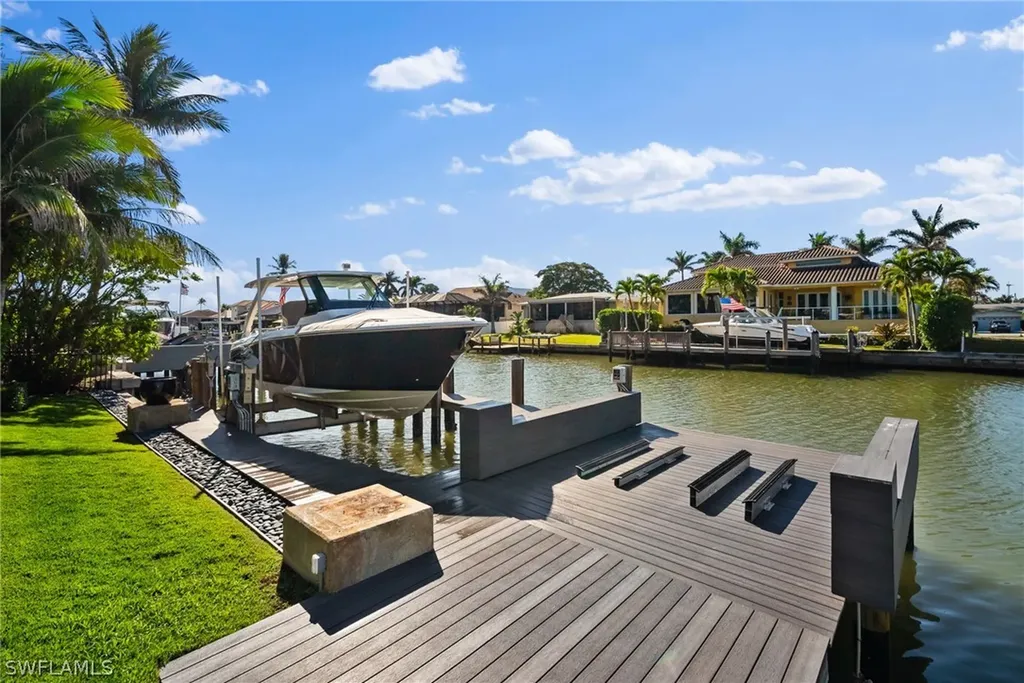 266 Egret Avenue Naples FL 34108