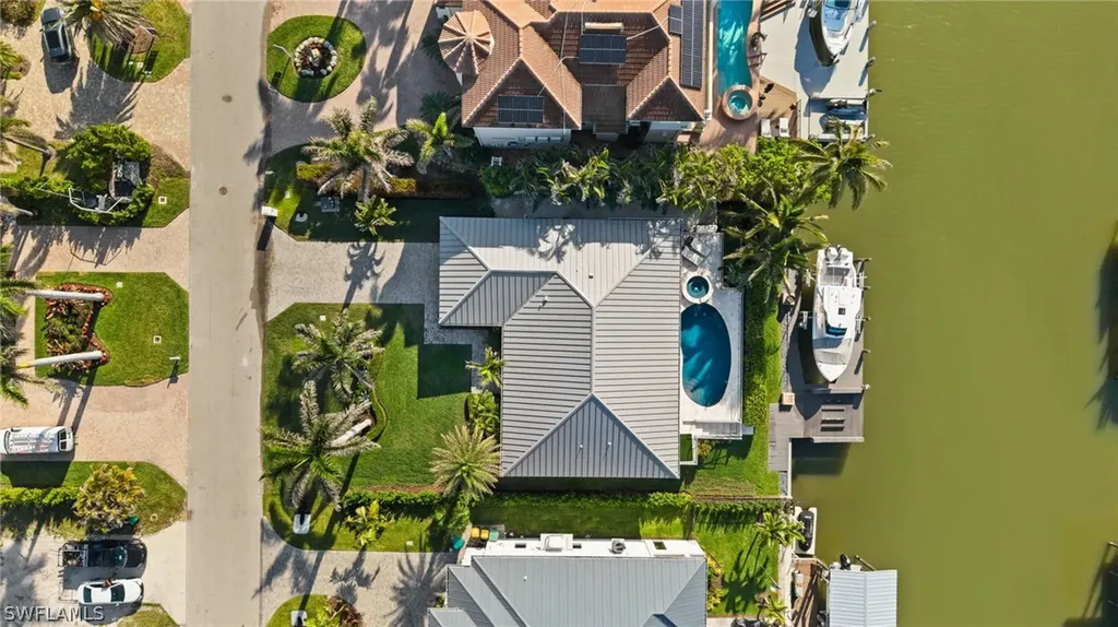 266 Egret Avenue Naples FL 34108