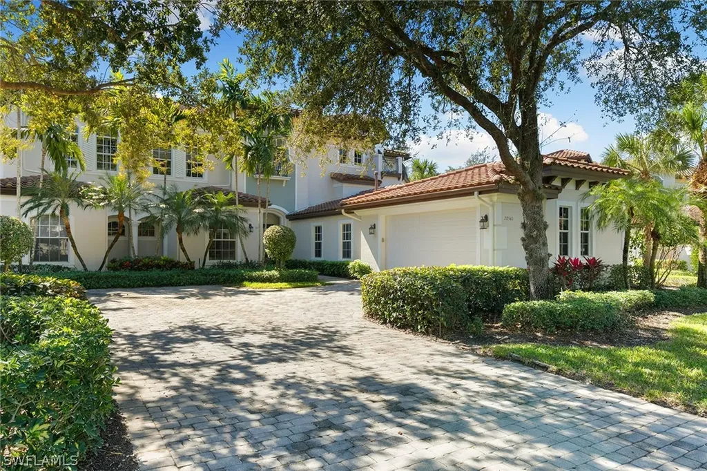 28540 Calabria Court Naples FL 34110
