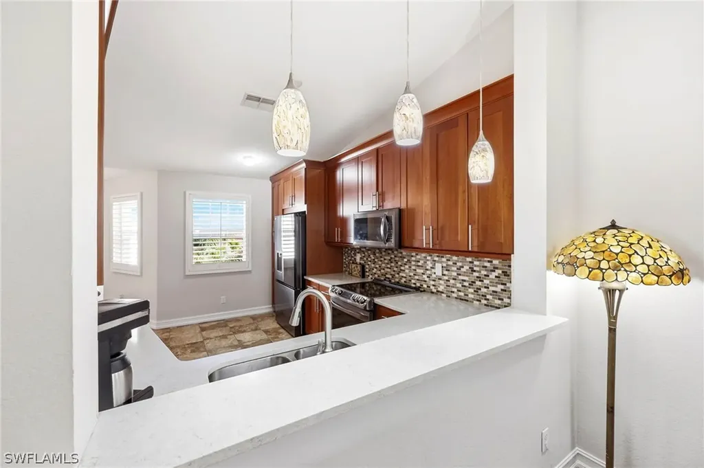 705 Luisa Lane Naples FL 34104