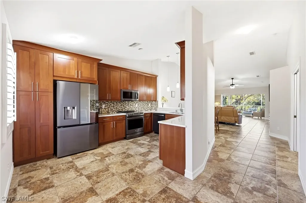 705 Luisa Lane Naples FL 34104