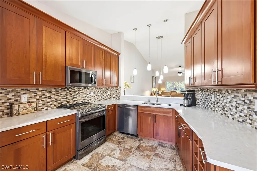 705 Luisa Lane Naples FL 34104